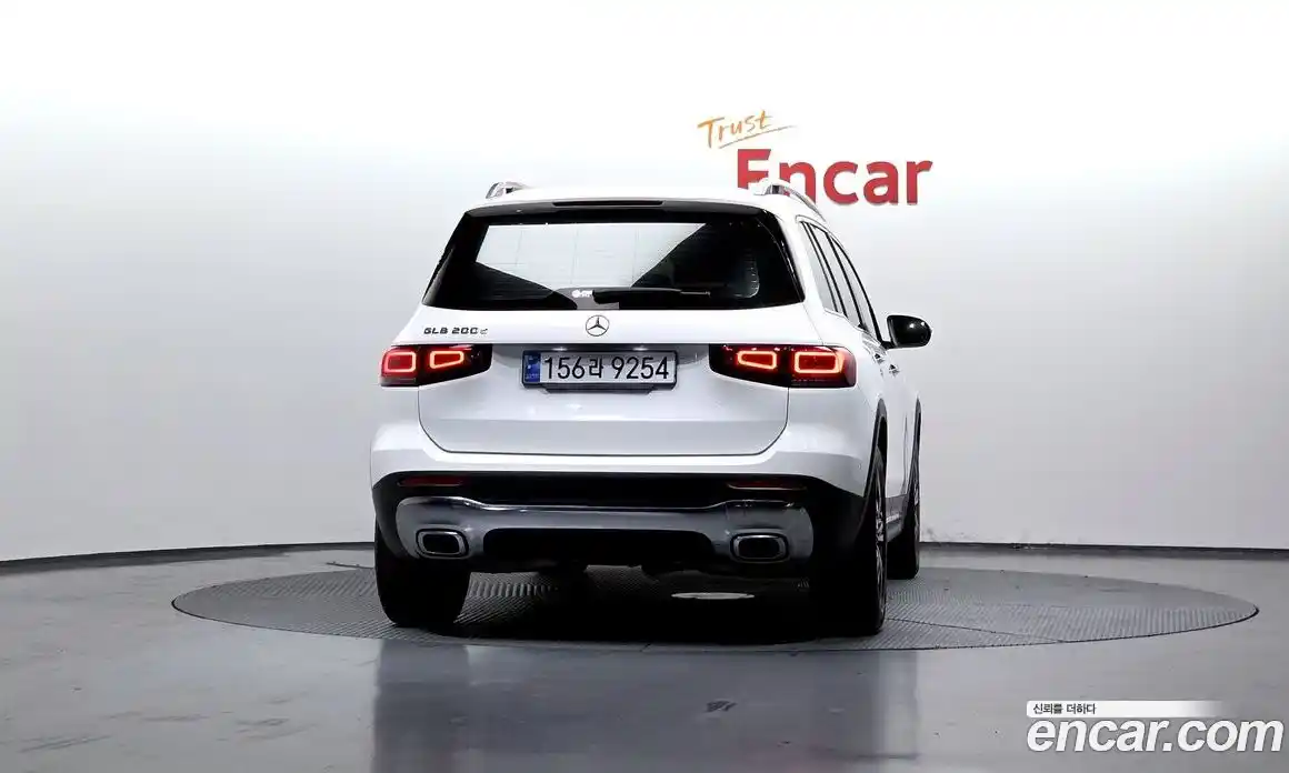 Mercedes-Benz GLB-Class 2023 1.9 Автомат в Москве № 389603, фото 4