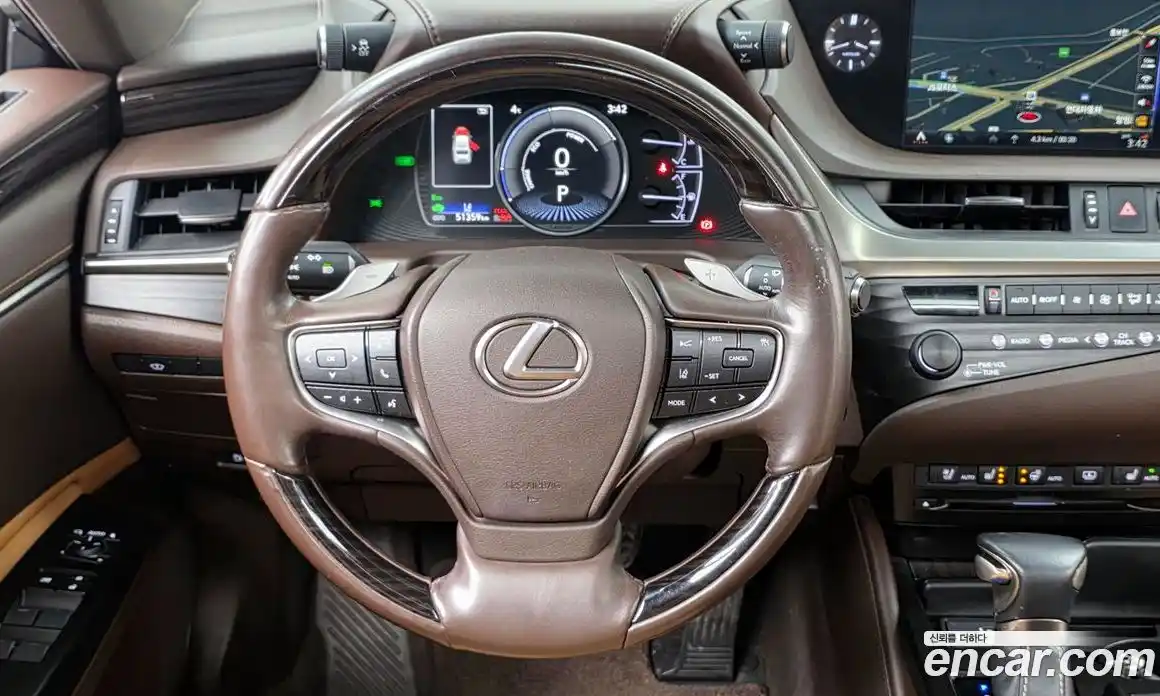 Lexus ES 2019 2.5 Автомат в Москве № 398012, фото 13