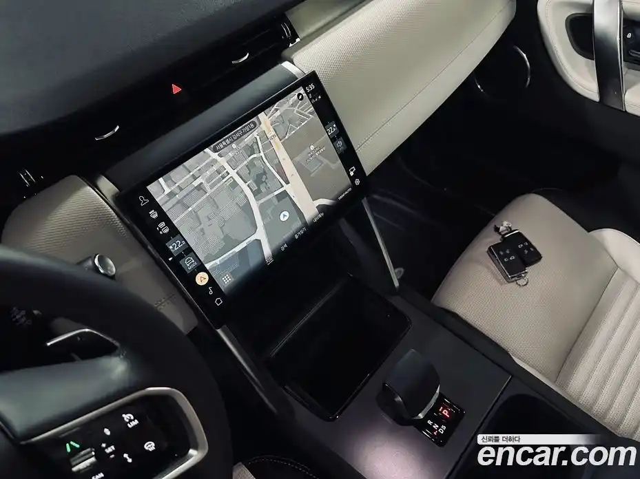 Land Rover Discovery Sport 2024 2.0 Автомат в Москве № 416461, фото 18