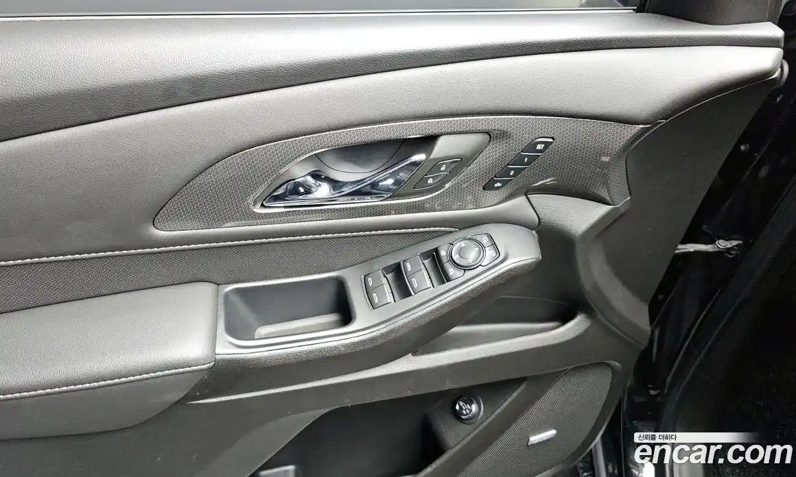 Chevrolet Traverse 2022 3.6 Автомат в Москве № 421965, фото 17