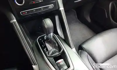 Renault QM6 2022 2.0 Автомат в Москве № 423176, миниатюра 8