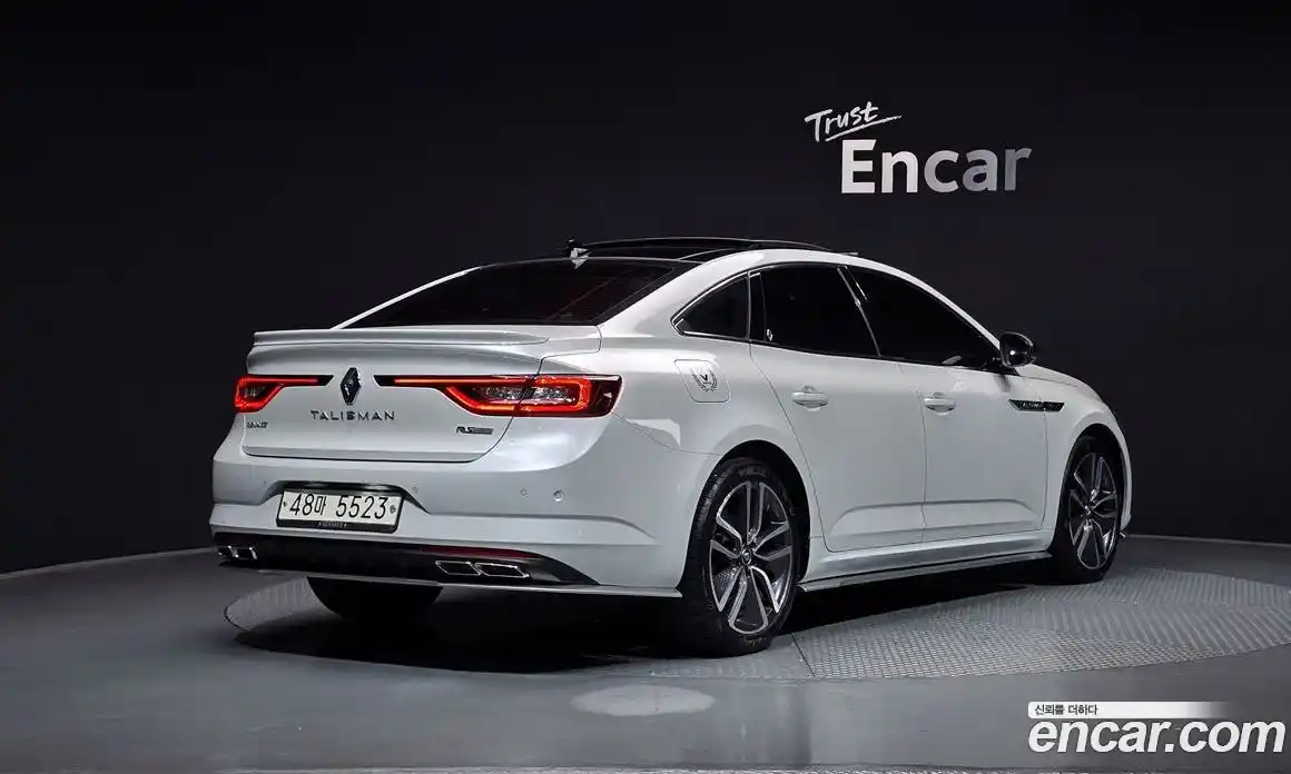 Renault SM6 2016 1.6 Автомат в Москве № 423706, фото 2