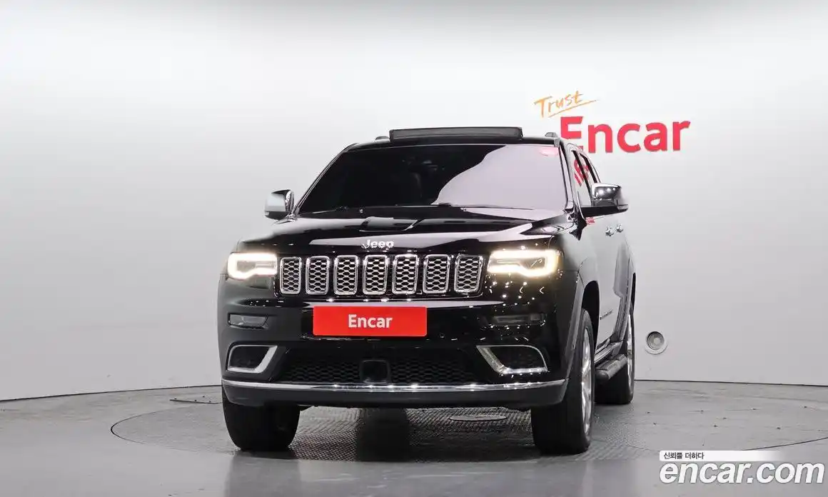 Jeep Cherokee 2019 3.0 Автомат в Москве № 432708, фото 3