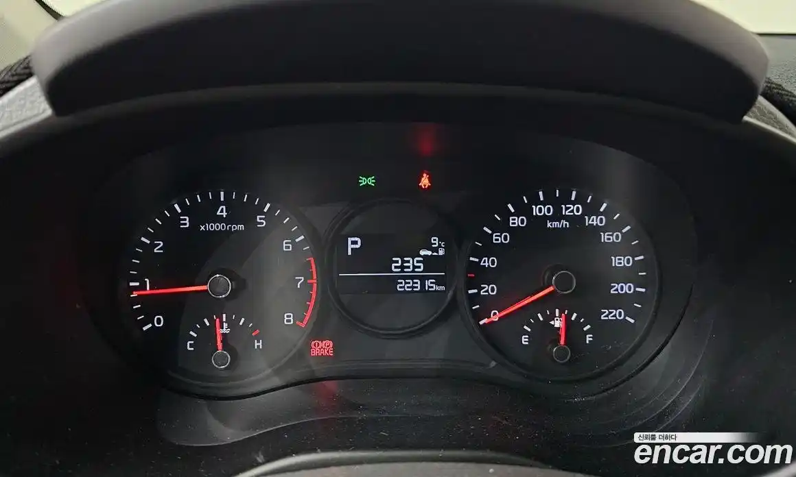 Kia Morning 2021 1.0 Автомат в Москве № 451685, фото 8