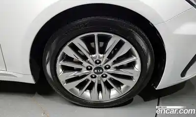 Kia K5 2019 2.0 Автомат в Москве № 452292, миниатюра 5