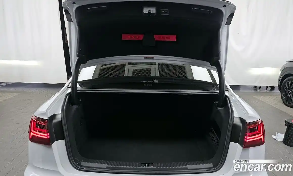 Audi A6 2016 2.0 Автомат в Москве № 469416, фото 20