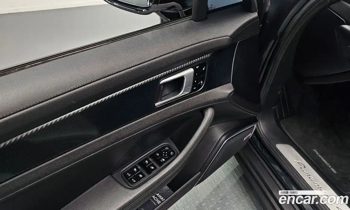 Porsche Panamera 2018 3.0 Автомат в Москве № 470601, фото 17