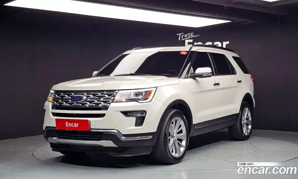 Ford Explorer 2019 2.3 Автомат в Москве № 473689, фото 1