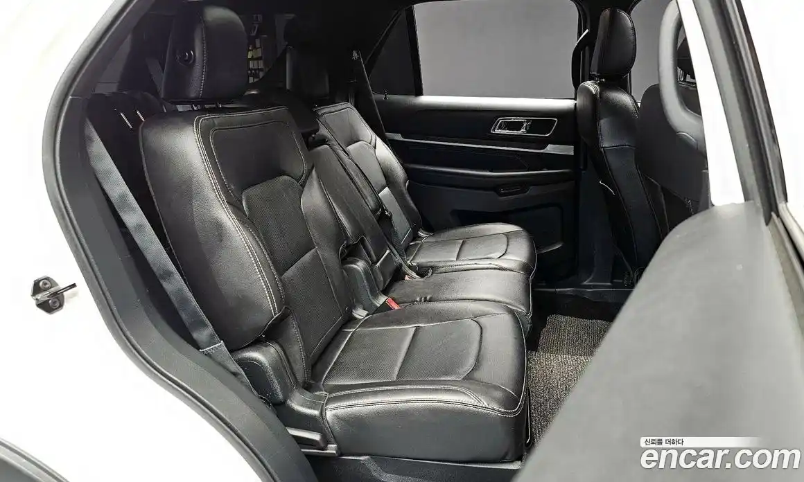 Ford Explorer 2019 2.3 Автомат в Москве № 473689, фото 12