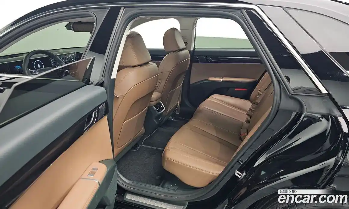 Hyundai Grandeur 2023 1.6 Автомат в Москве № 48210, фото 12