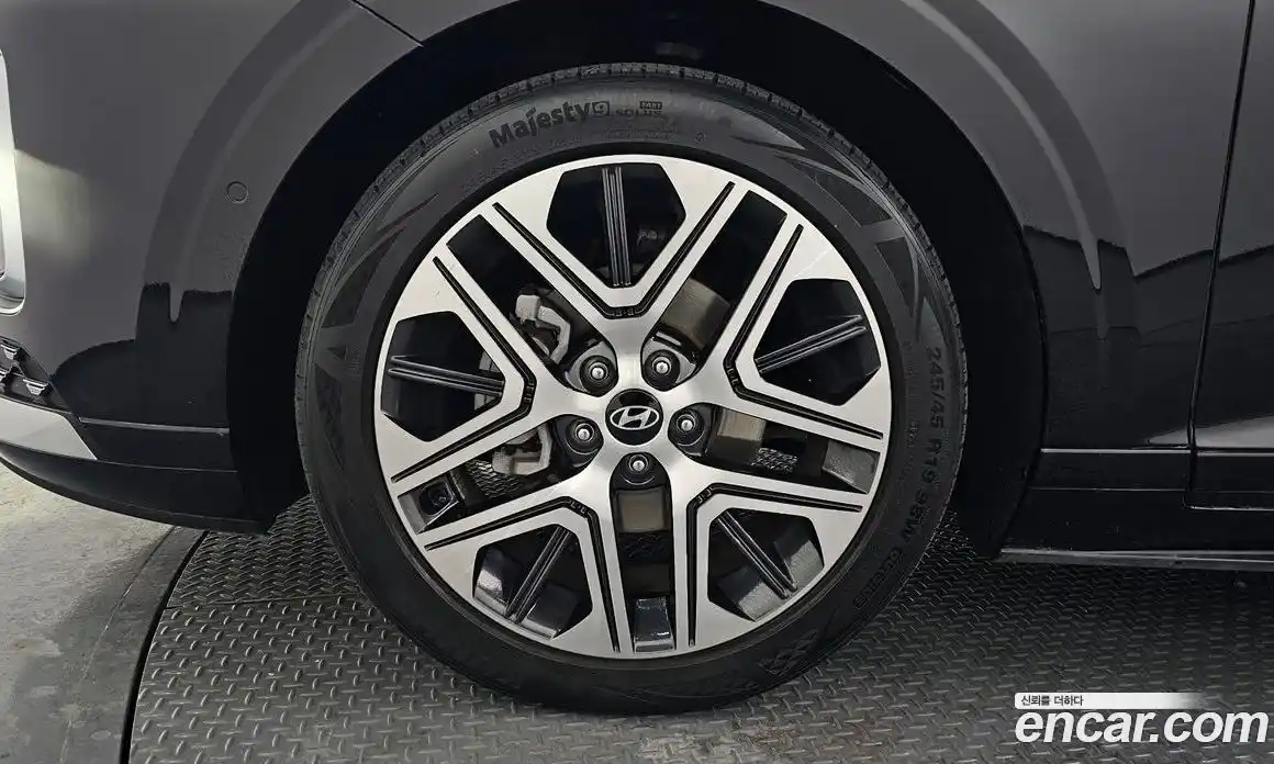 Hyundai Grandeur 2023 1.6 Автомат в Москве № 48210, фото 5