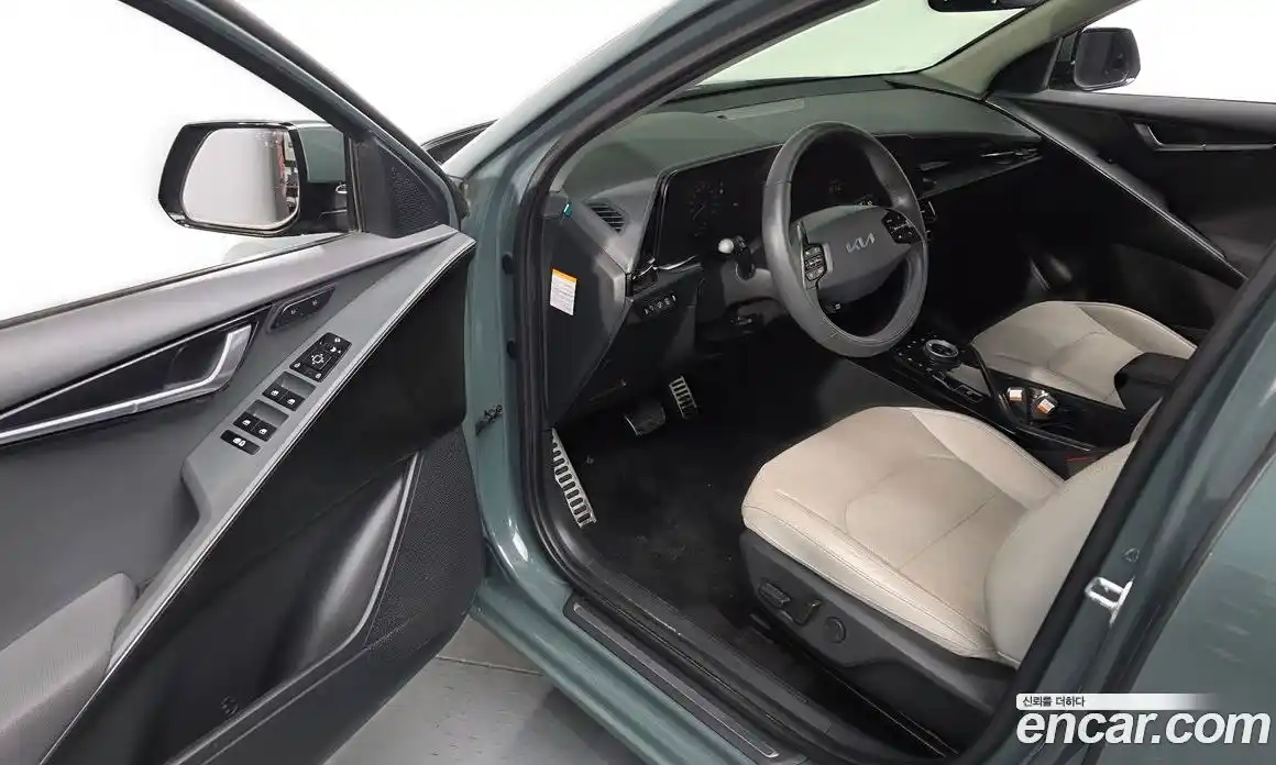 Kia Niro 2022 1.6 Автомат в Москве № 50483, фото 12