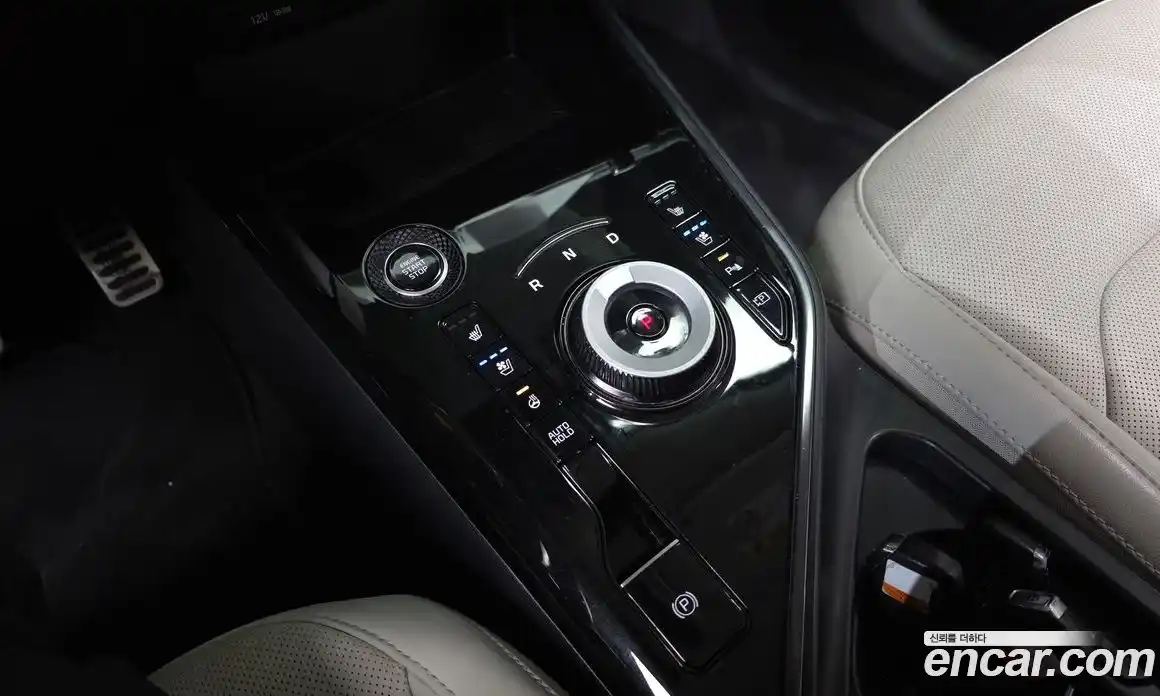 Kia Niro 2022 1.6 Автомат в Москве № 50483, фото 9