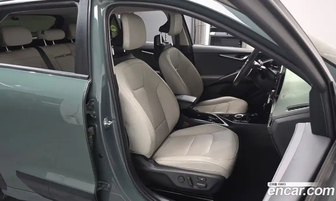 Kia Niro 2022 1.6 Автомат в Москве № 50483, фото 10