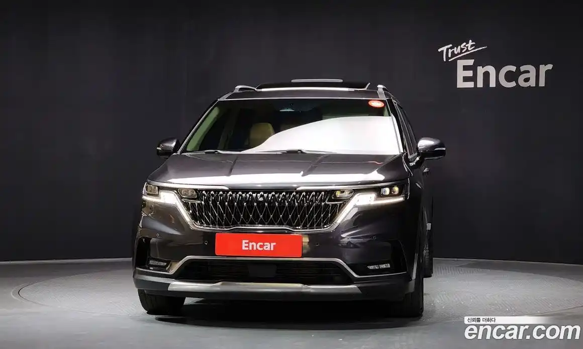 Kia Canival 2023 3.5 Автомат в Москве № 52943, фото 3