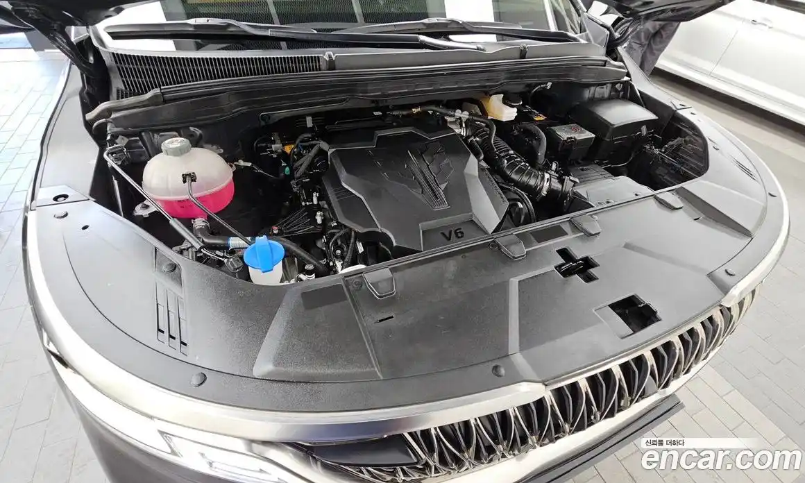 Kia Canival 2023 3.5 Автомат в Москве № 52943, фото 6