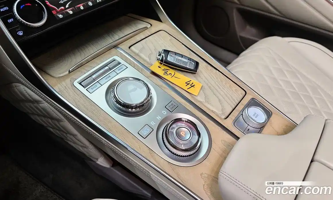 Genesis GV80 2023 2.5 Автомат в Москве № 83707, фото 17