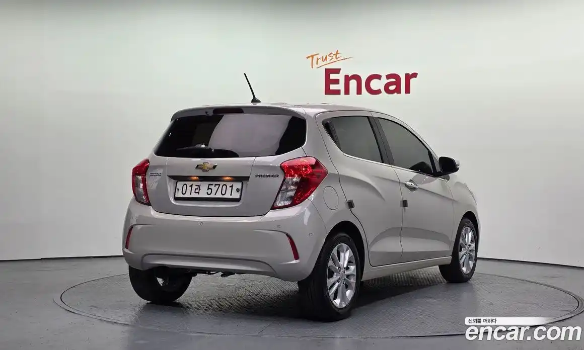 Chevrolet Spark 2019 1.0 Автомат в Москве № 84361, фото 12