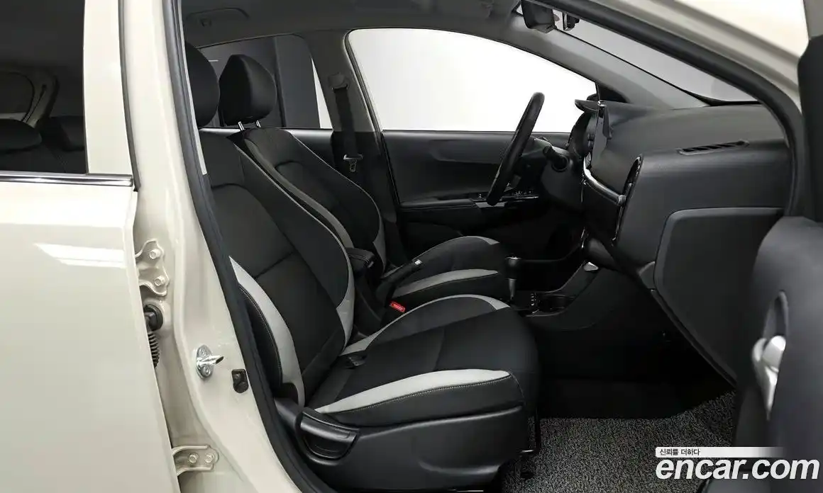 Kia Morning 2023 1.0 Автомат в Москве № 102342, фото 11