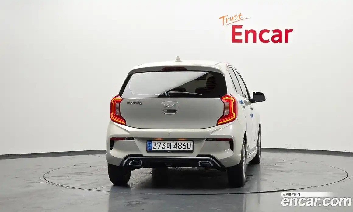 Kia Morning 2023 1.0 Автомат в Москве № 102342, фото 4