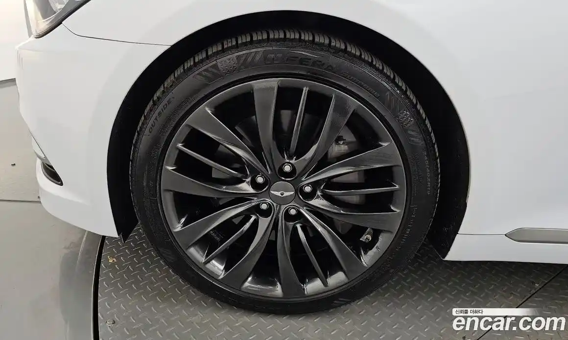 Hyundai Genesis 2016 3.3 Автомат в Москве № 10350, фото 15