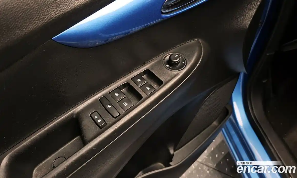 Chevrolet Spark 2016 1.0 Автомат в Москве № 104152, фото 13