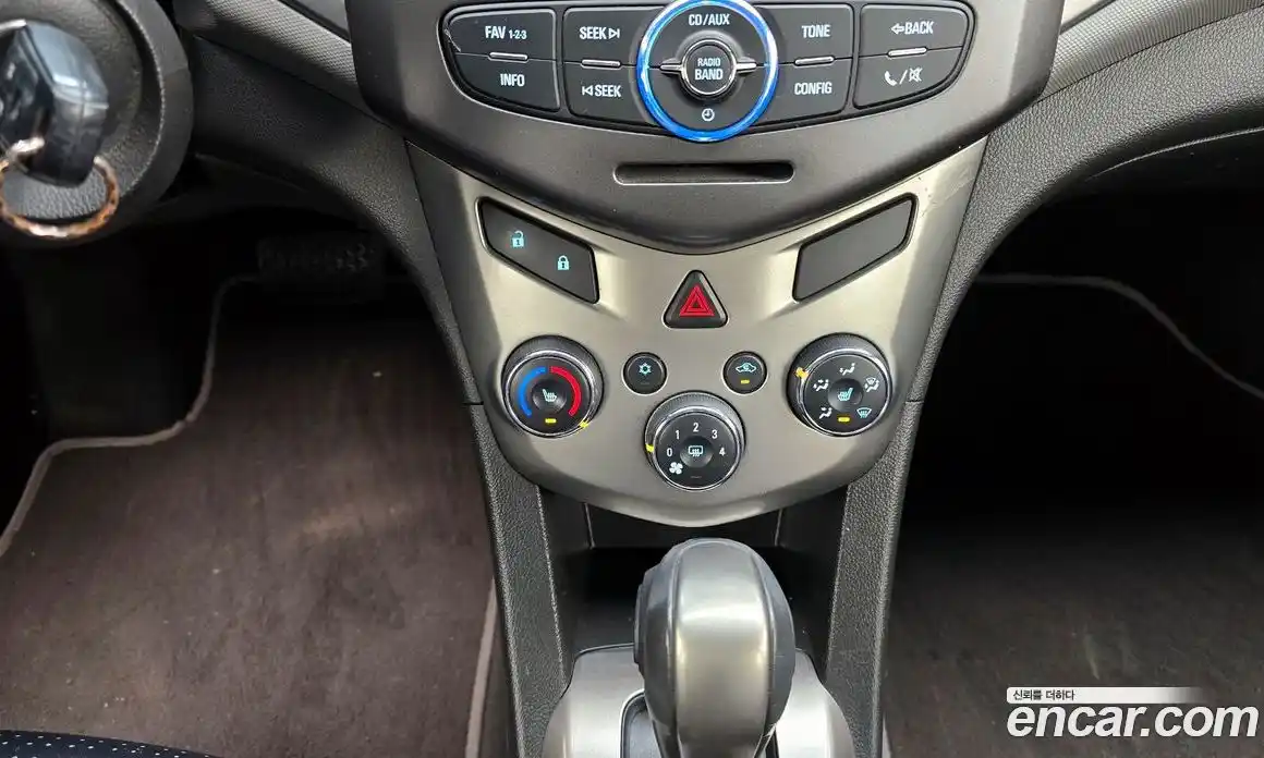 Chevrolet Aveo 2014 1.6 Автомат в Москве № 104817, фото 10