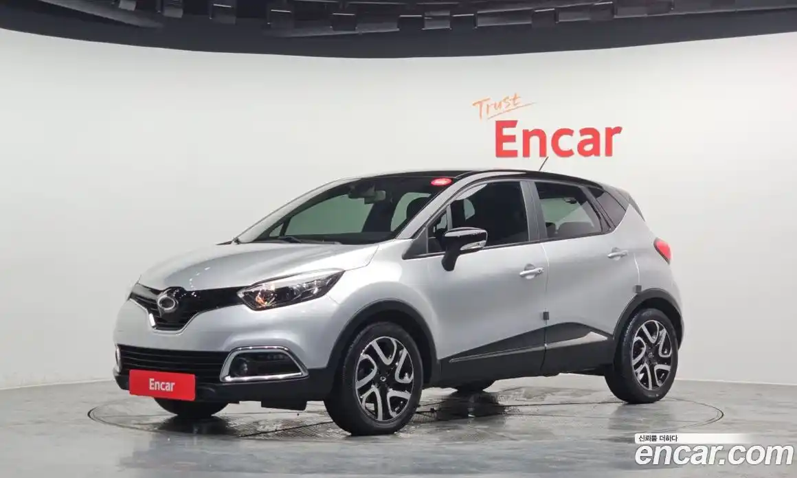 Renault QM3 2015 1.5 Автомат в Москве № 106561, фото 1