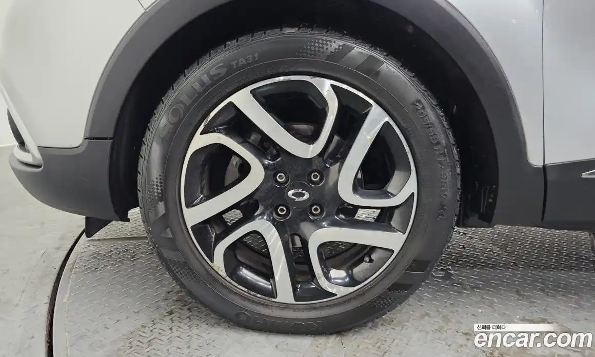 Renault QM3 2015 1.5 Автомат в Москве № 106561, фото 17