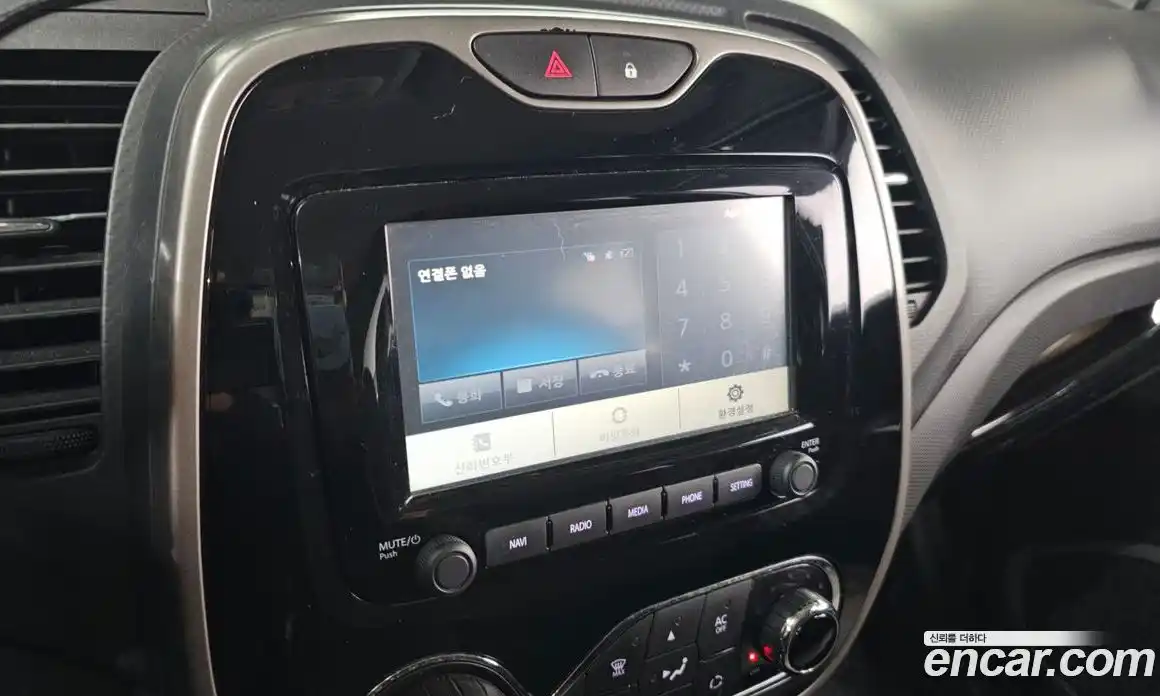 Renault QM3 2015 1.5 Автомат в Москве № 106561, фото 18