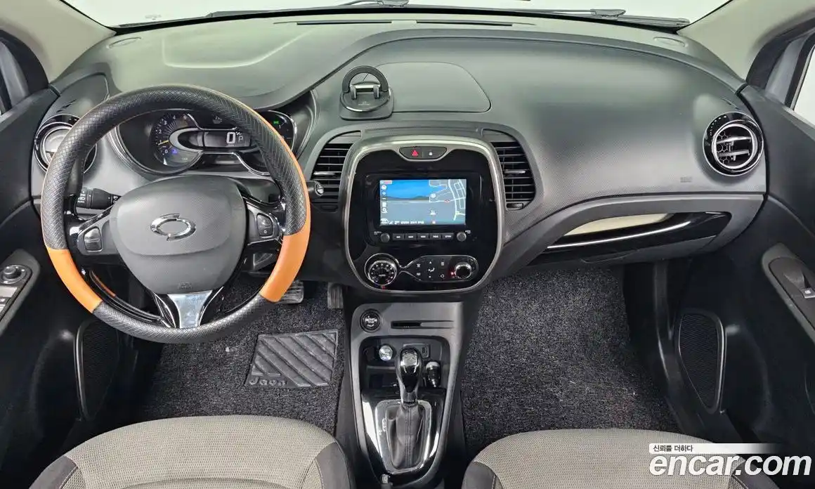 Renault QM3 2015 1.5 Автомат в Москве № 106561, фото 10