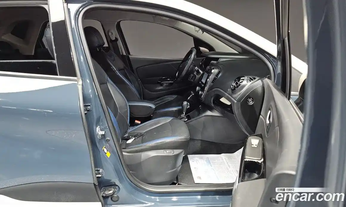 Renault QM3 2015 1.5 Автомат в Москве № 106720, фото 12