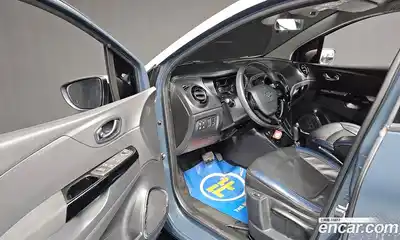 Renault QM3 2015 1.5 Автомат в Москве № 106720, миниатюра 4