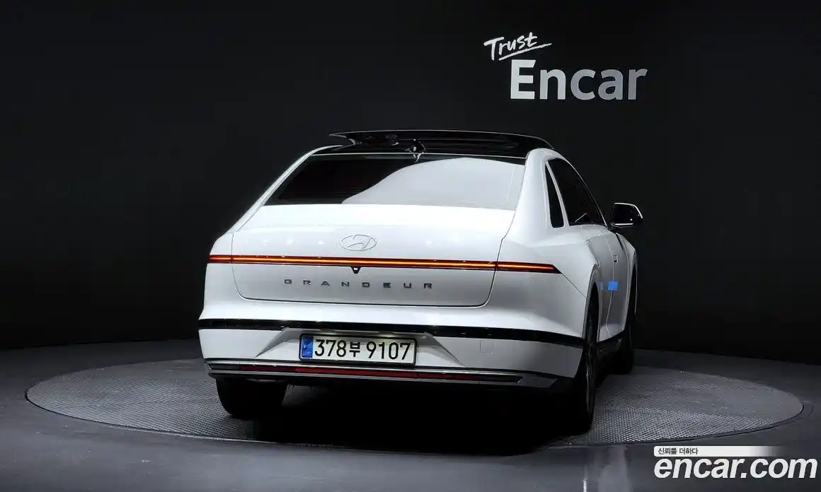 Hyundai Grandeur 2023 2.5 Автомат в Москве № 107728, фото 4