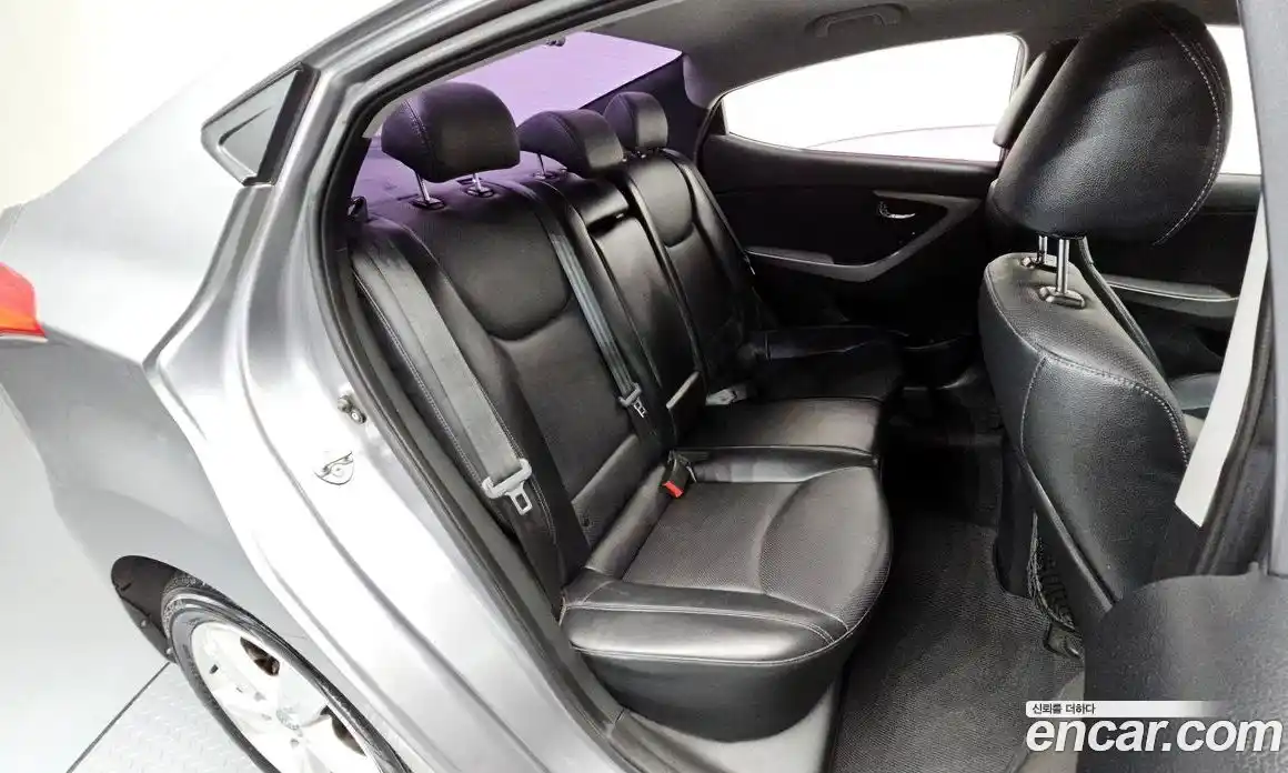 Hyundai Avante 2013 1.6 Автомат в Москве № 112525, фото 12