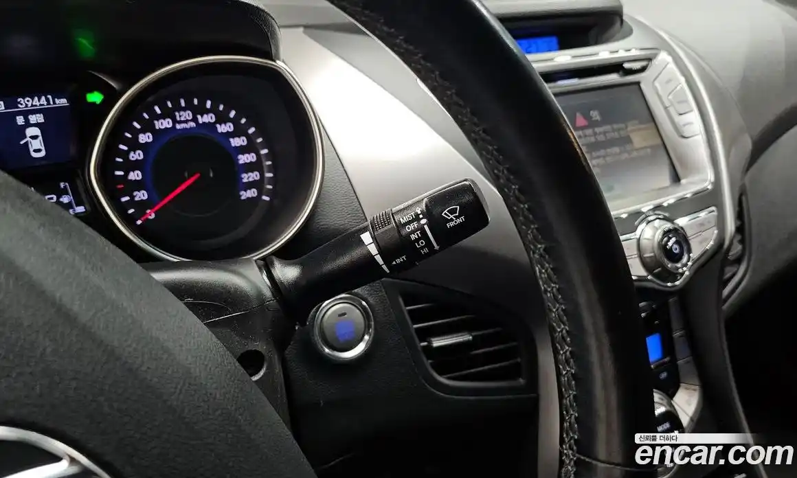 Hyundai Avante 2013 1.6 Автомат в Москве № 112525, фото 18