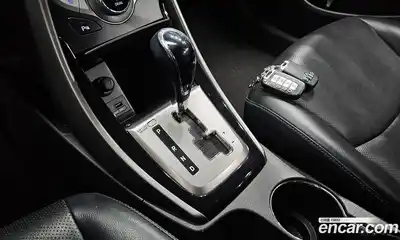 Hyundai Avante 2013 1.6 Автомат в Москве № 112525, миниатюра 9