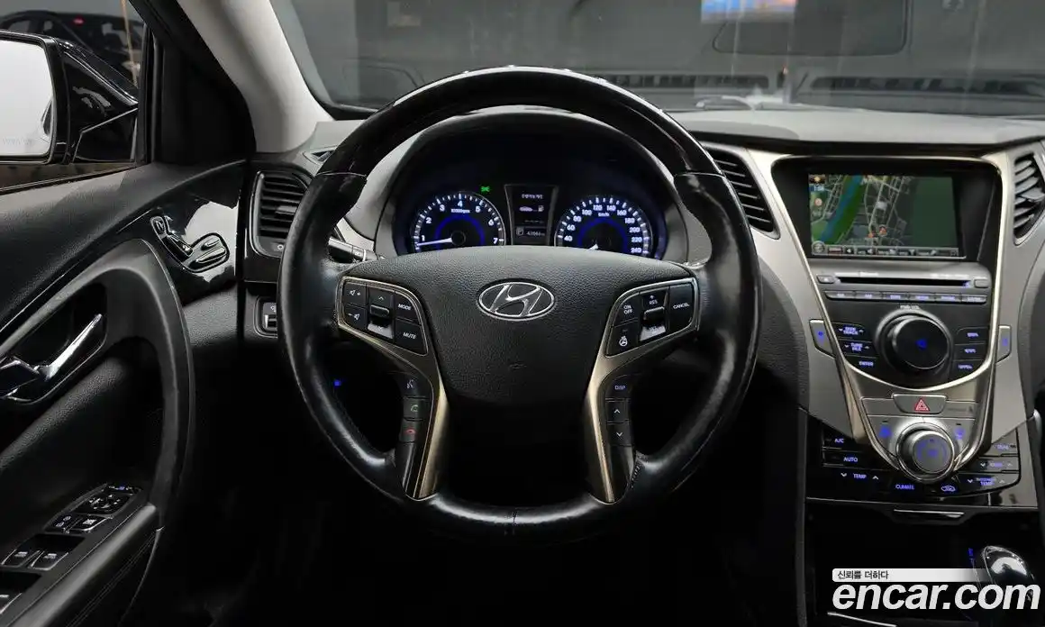 Hyundai Grandeur 2011 3.0 Автомат в Москве № 112905, фото 13