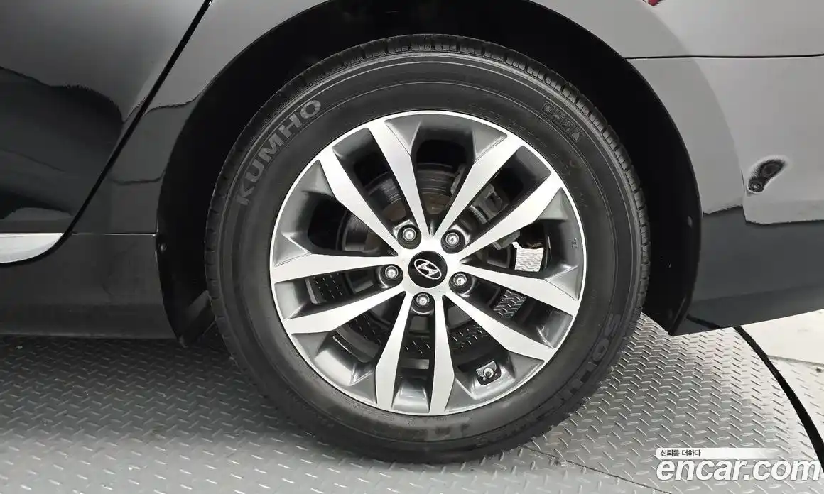 Hyundai Grandeur 2011 3.0 Автомат в Москве № 112905, фото 5