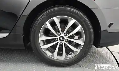 Hyundai Grandeur 2011 3.0 Автомат в Москве № 112905, миниатюра 5