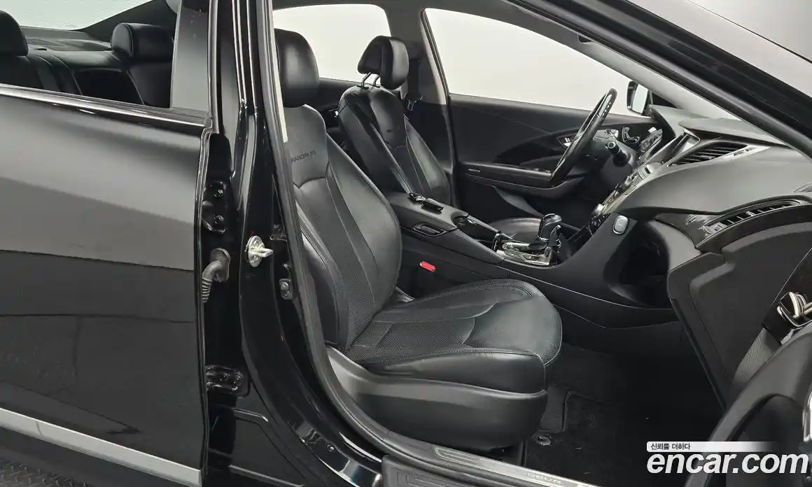 Hyundai Grandeur 2011 3.0 Автомат в Москве № 112905, фото 10