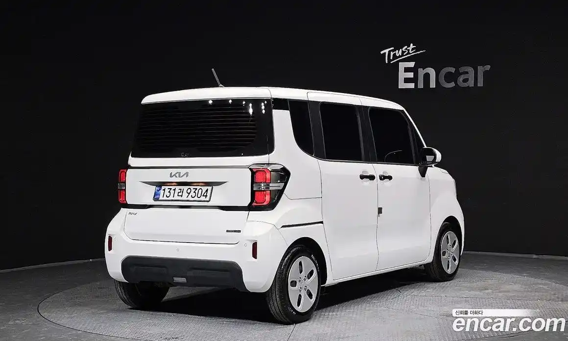 Kia Ray 2024 1.0 Автомат в Москве № 114704, фото 11