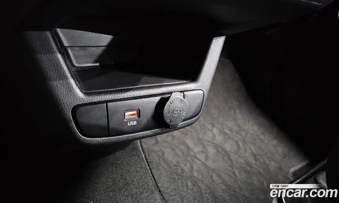 Kia Ray 2024 1.0 Автомат в Москве № 114704, фото 19