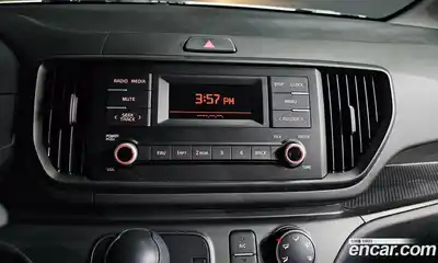 Kia Ray 2024 1.0 Автомат в Москве № 114704, миниатюра 3