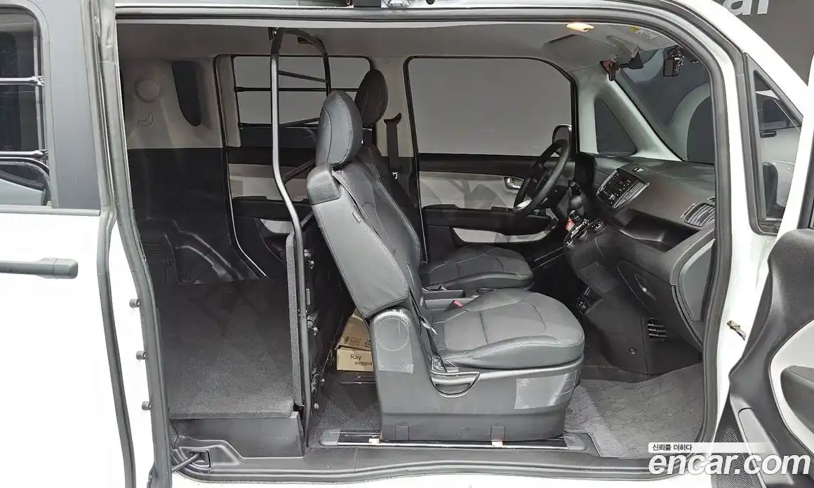 Kia Ray 2024 1.0 Автомат в Москве № 114704, фото 8