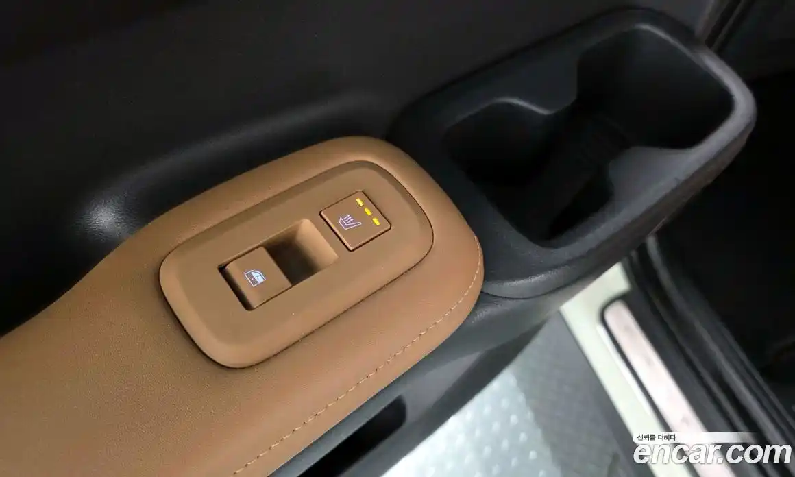 Hyundai Santa Fe 2024 2.5 Автомат в Москве № 116309, фото 17