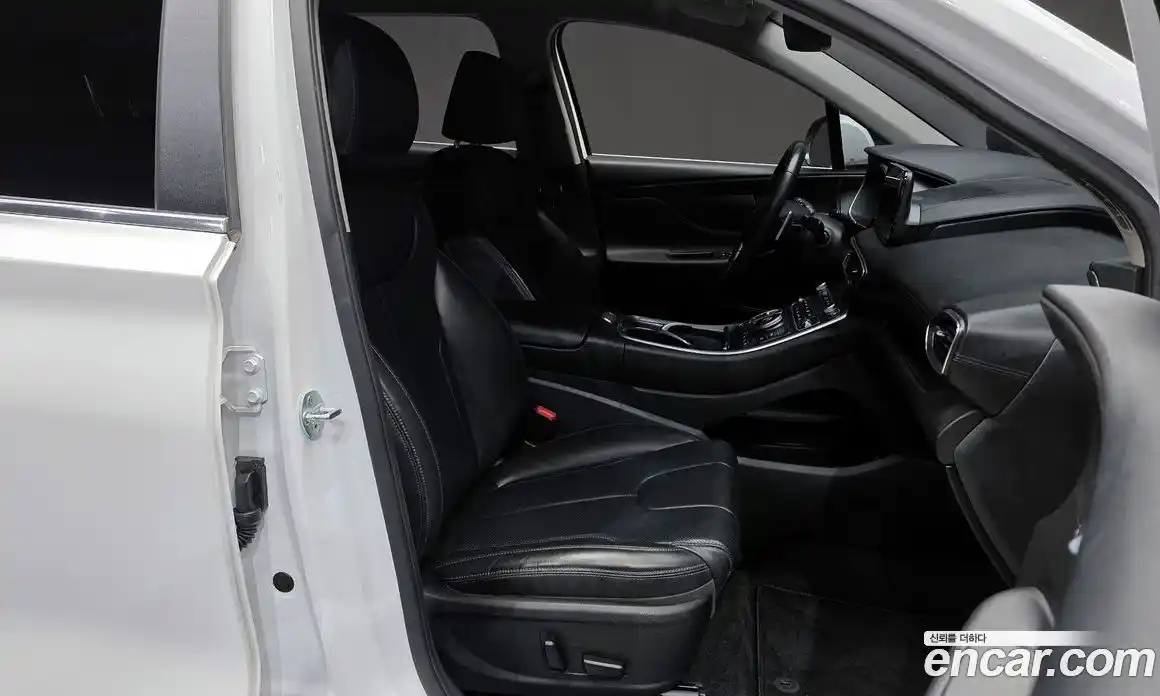 Hyundai Santa Fe 2021 2.2 Автомат в Москве № 119567, фото 19