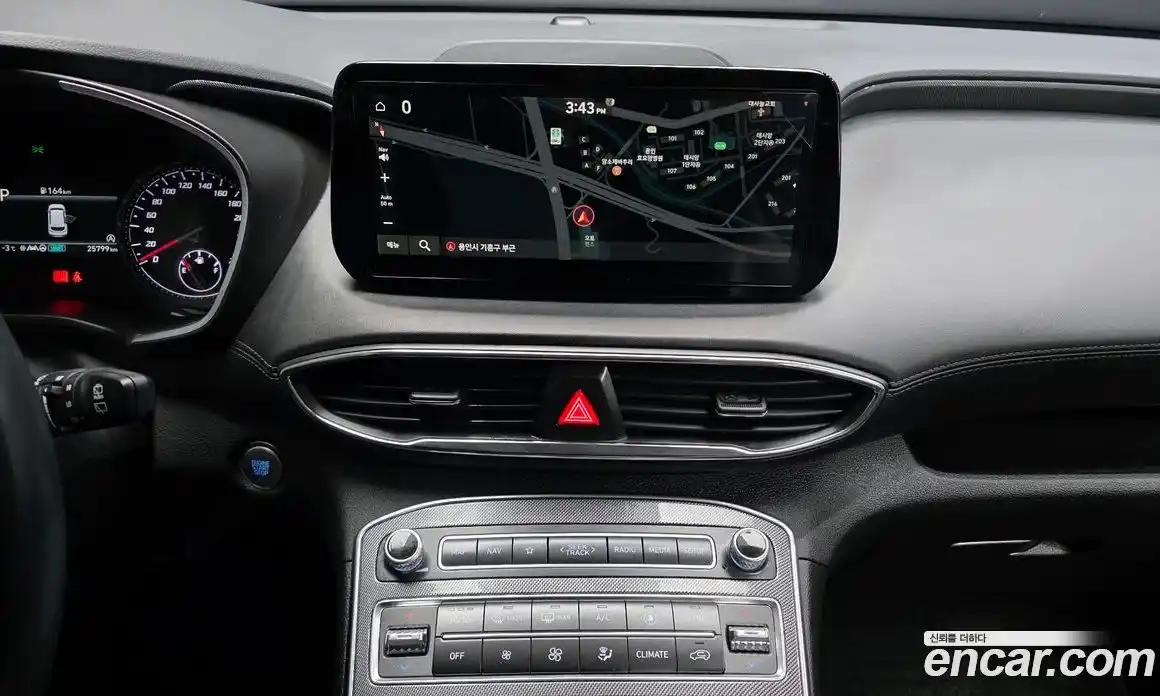 Hyundai Santa Fe 2021 2.2 Автомат в Москве № 119567, фото 3