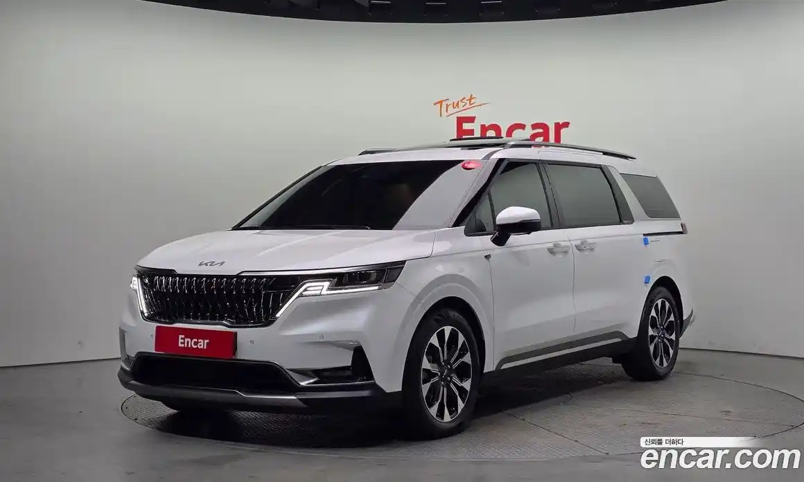 Kia Canival 2023 2.2 Автомат в Москве № 121123, фото 11