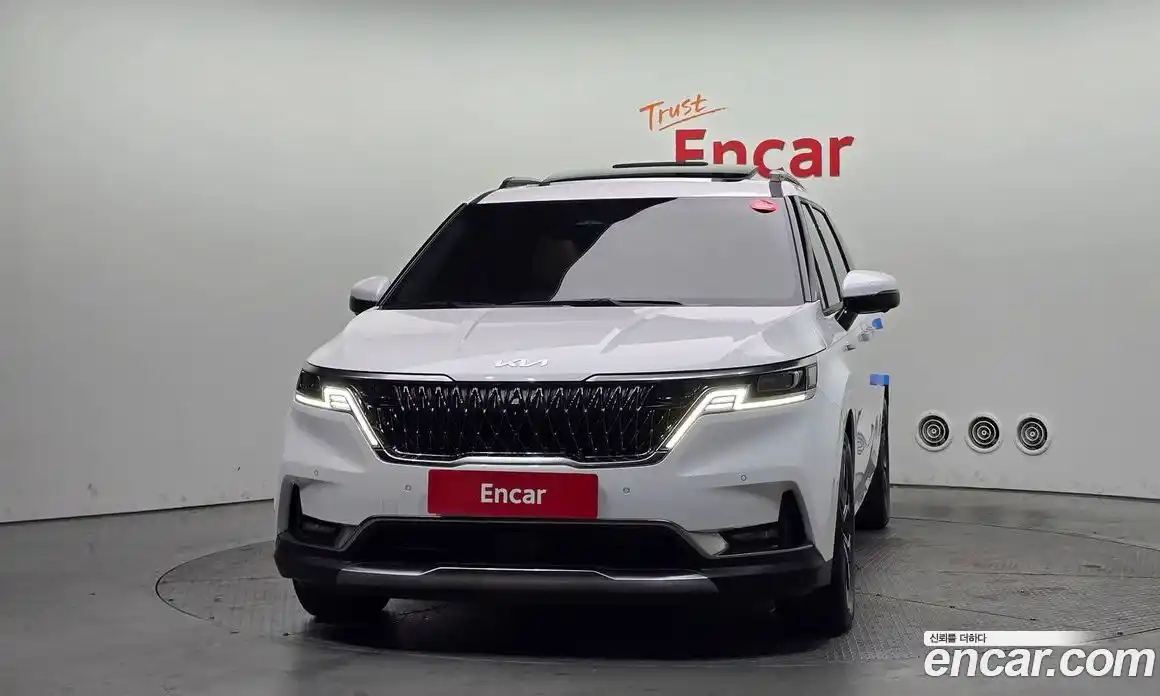 Kia Canival 2023 2.2 Автомат в Москве № 121123, фото 19